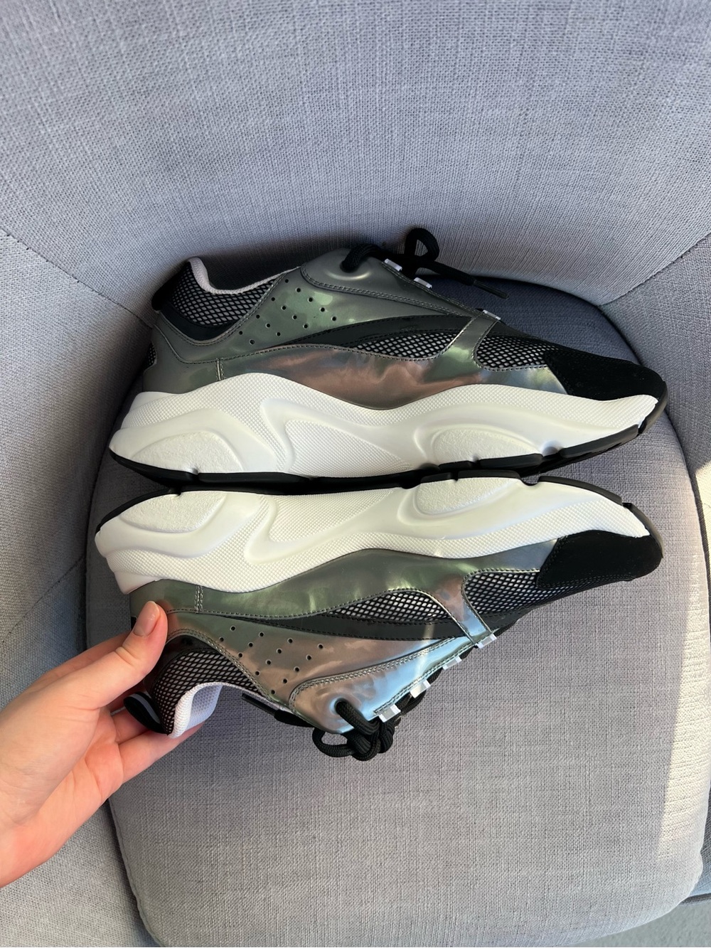 Dior B22 silver sneakers - Picture 2 of 10